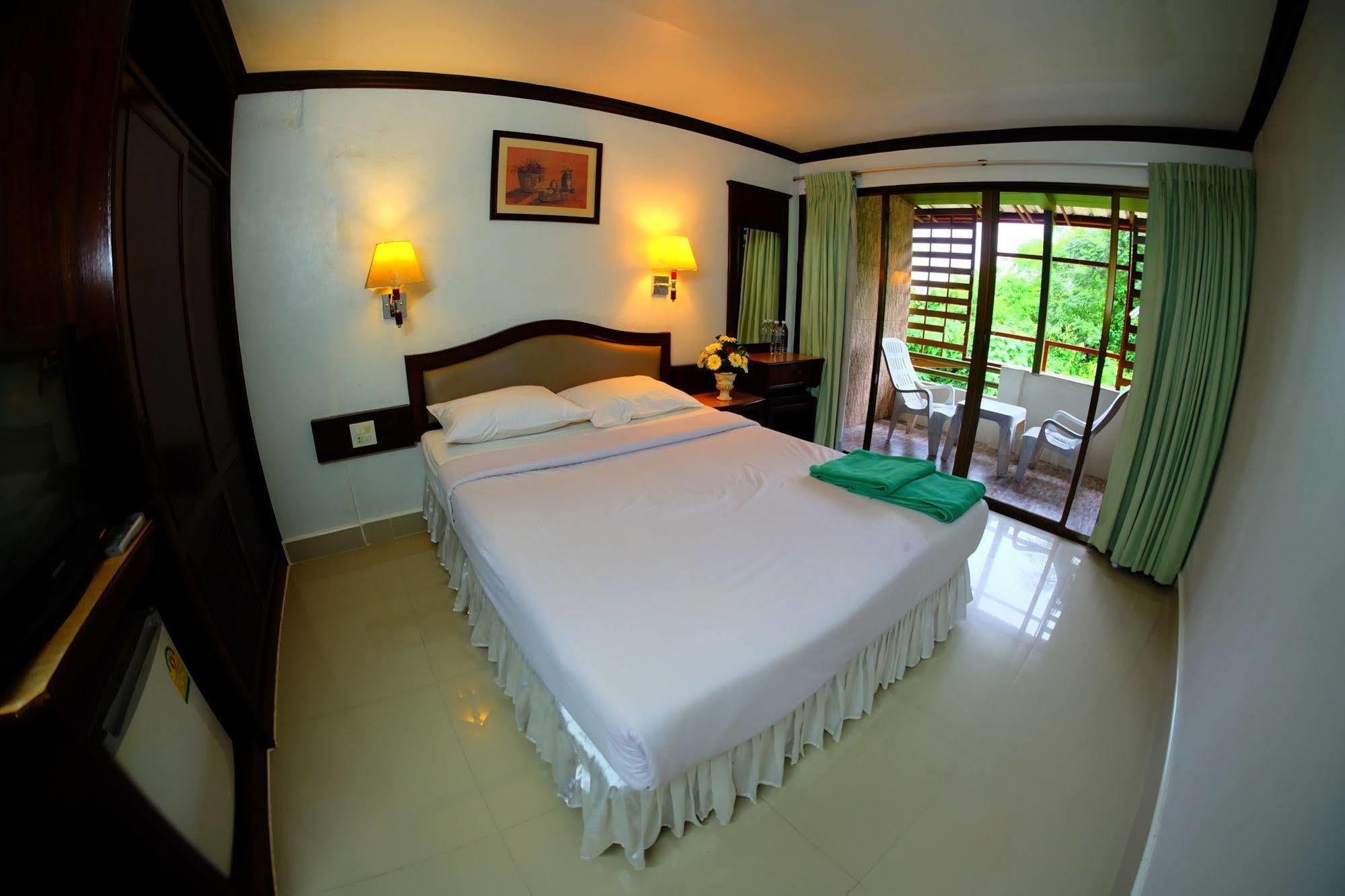 P.K. Mansion Hotell Ao Nang Exteriör bild