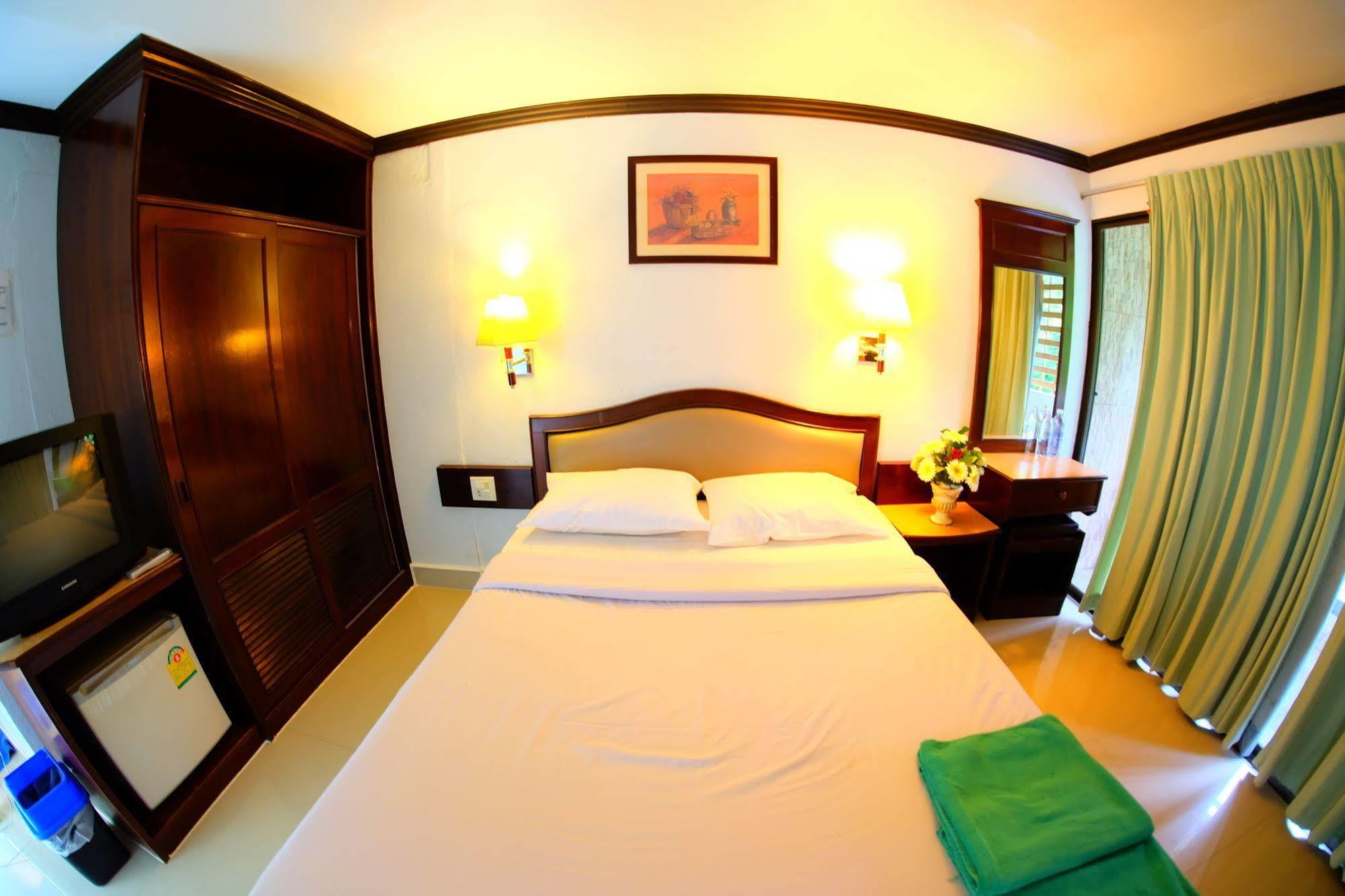 P.K. Mansion Hotell Ao Nang Exteriör bild